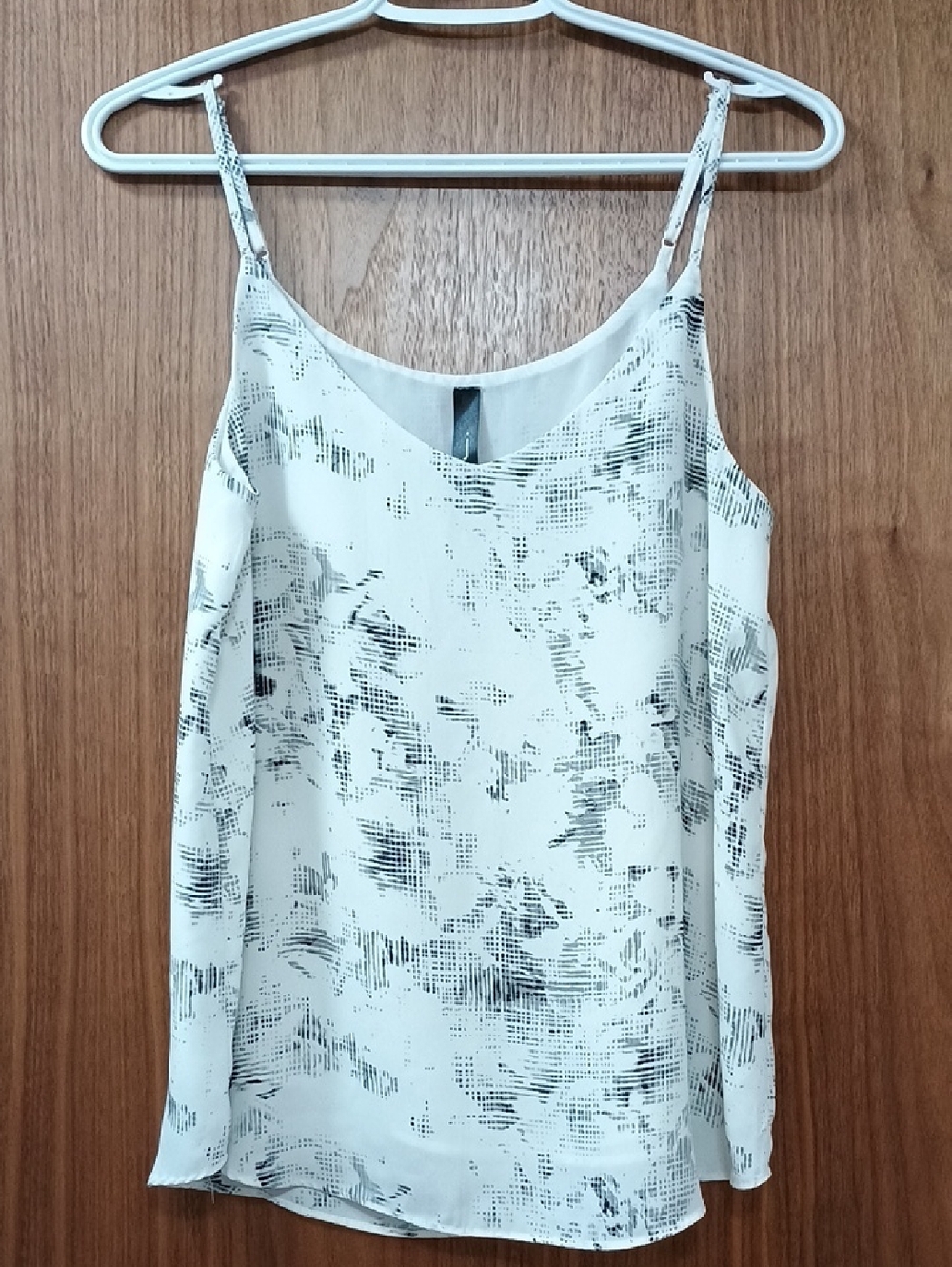 3/$15 Jess Spaghetti Strap Top XS